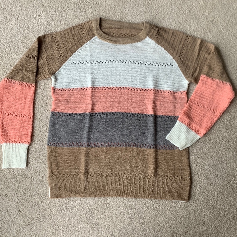 Womens sweater NWT